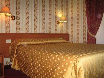 Raeli Floridia Hotell Rom